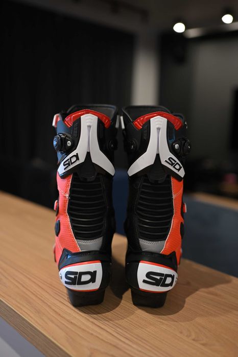 Cizme ghete moto sport Sidi Mag-1 air nr.43 impecabile (nu dainese,alpinestars,revit,tcx)