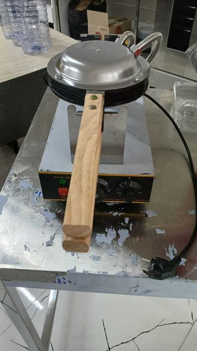 Электронная вафельница новая