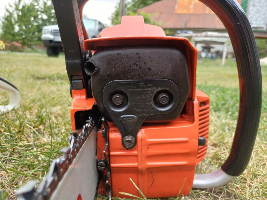 Vând 2 drujbe.Husqvarna 242 și Stihl 028 AV SUPER