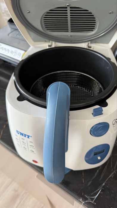 Фритюрница не пользовались