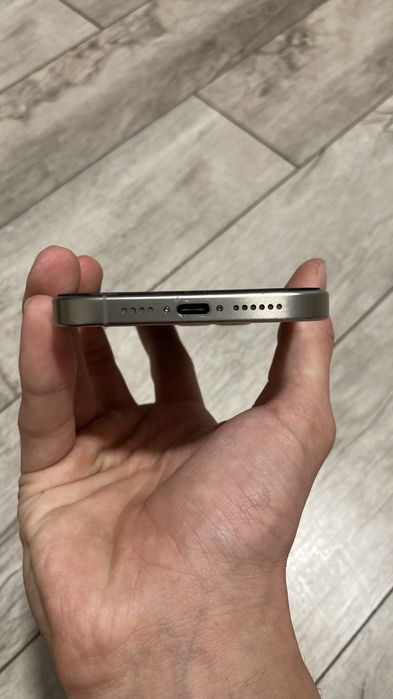 Продам iphone 15 pro max 256гб sim