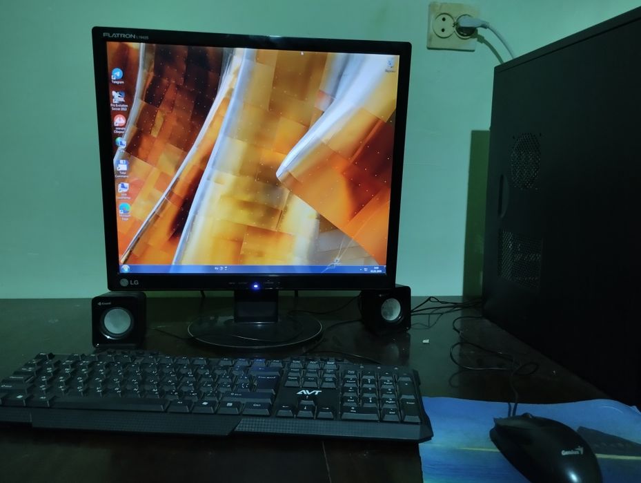 komputer satiladi 100000soʻm