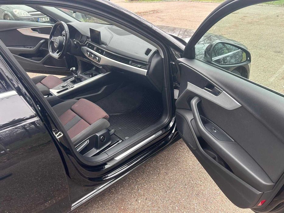 Audi A4 B9 2.0 TDI 150 CP Sportpaket