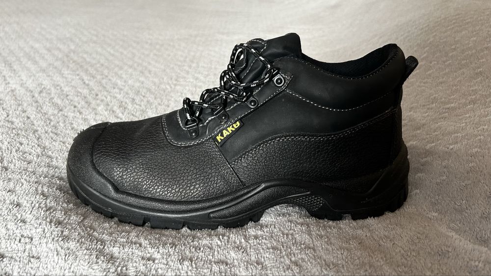 Продам спецобувь