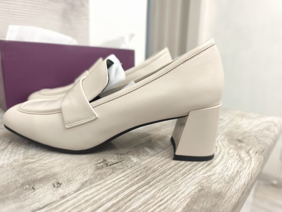 Туфли из натуральной кожи Sasha Fabiani