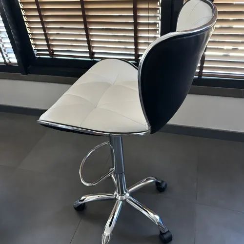 Бар стол на колелца Brooklyn +24м гаранция и безплатна доставка