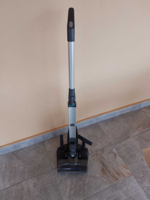 Вертикална прахосмукачка Rowenta RH 1239WO на части