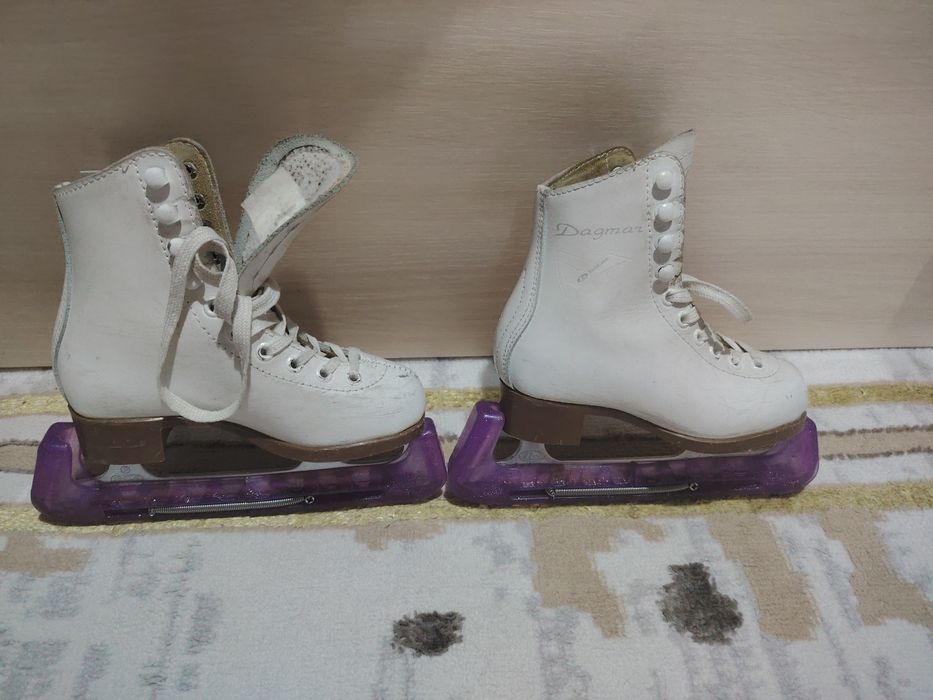 Продам коньки для девочки