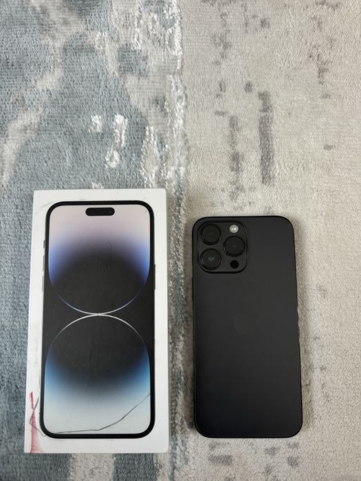 Продам Айфон 14 про макс