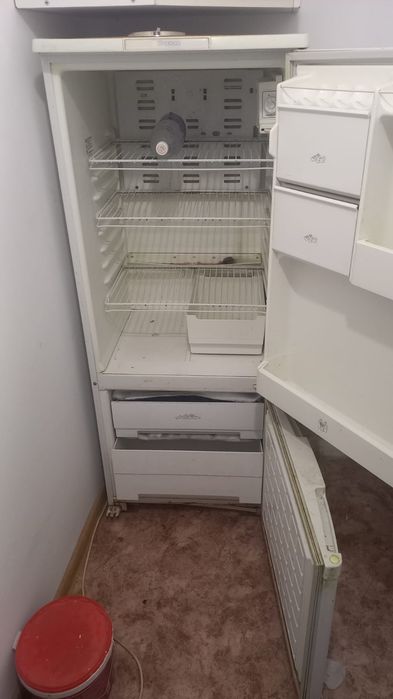 Продам холодильник