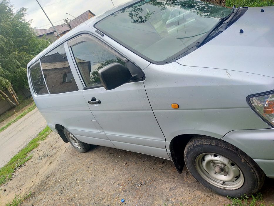Продам Toyota noah