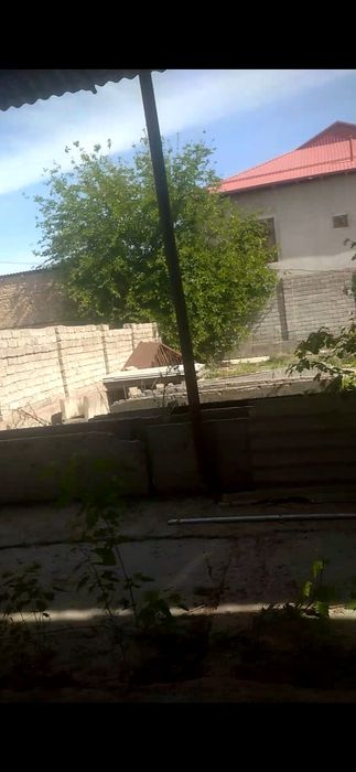 Участок 3 соток . полностью огорожен забором