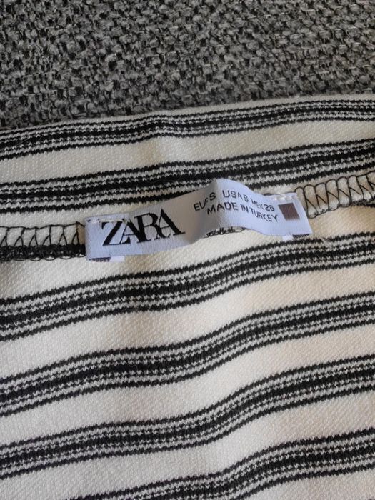 Къси панталонки ZARA