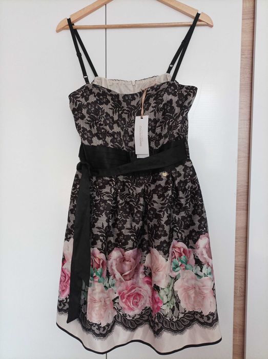 Rinascimento L размер нова рокля