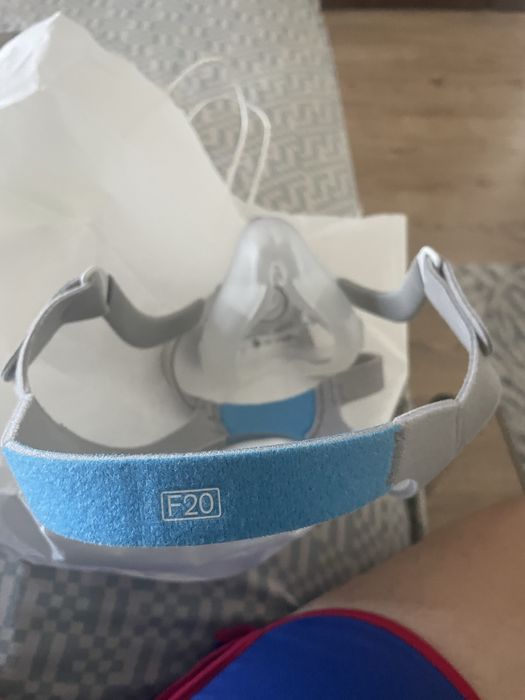 Masca CPAP ResMed AirFit F20 M (Medium) – stare excelentă