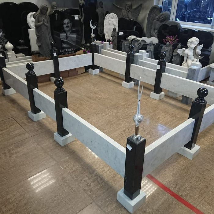 Полумесяцы и купола на мазары