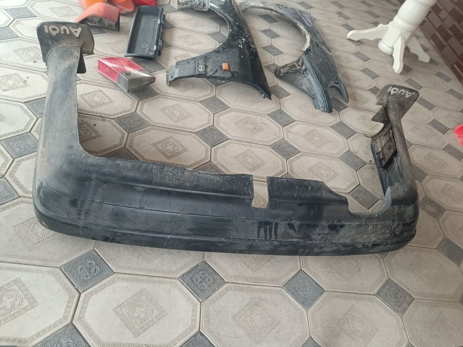 Крыло Ауди с4  детали