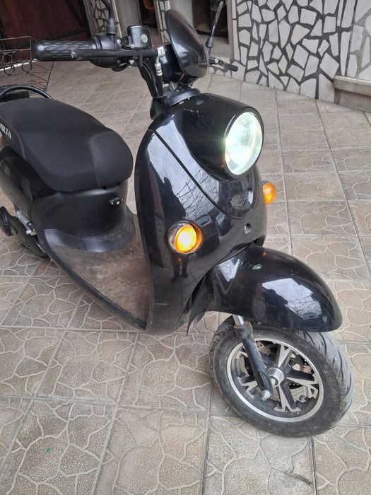 Scuter electric in stare foarte buna