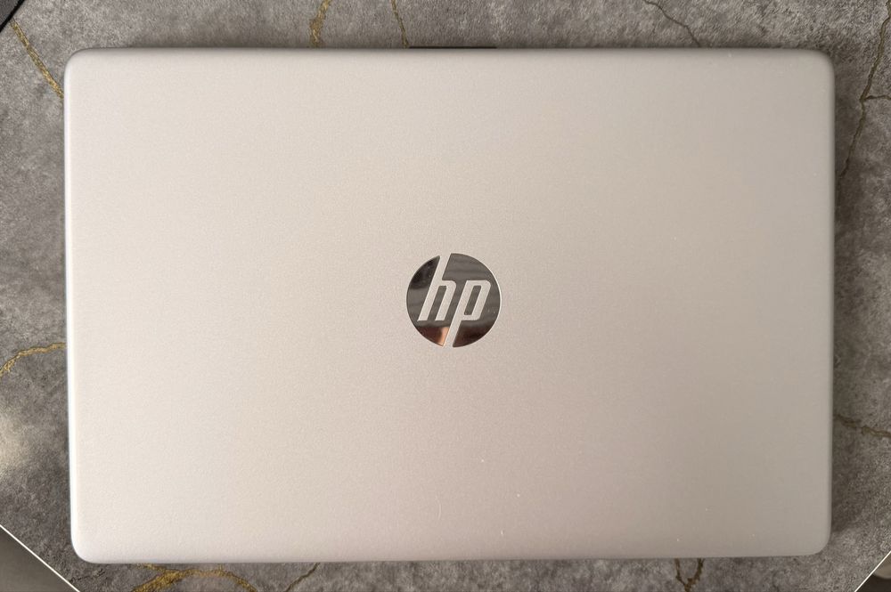 Ноутбук HP 250 G9 i7