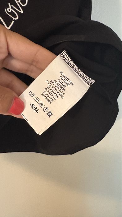 Тениска със сърце р-р С/М нова