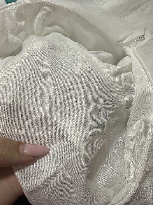 Белое платье на 5-6лет