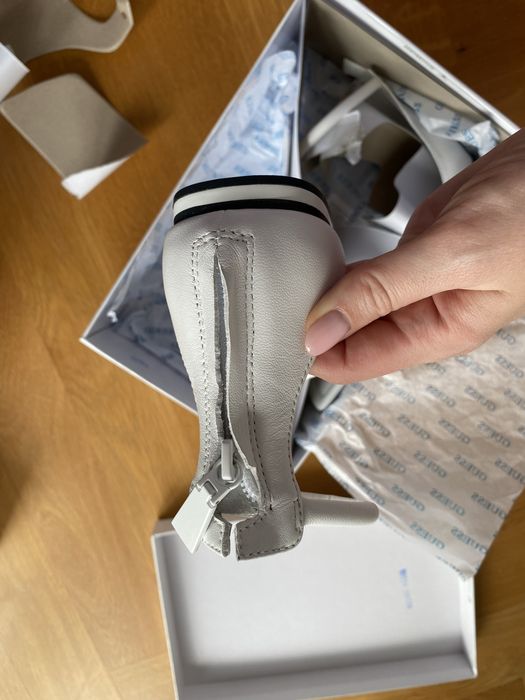 Сандали Guess, чисто нови