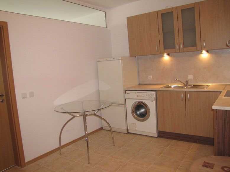 Дава се под наем Тристаен апартамент в София, Хаджи Димитър - 83 кв.м за 718.08 € - Снимка #1