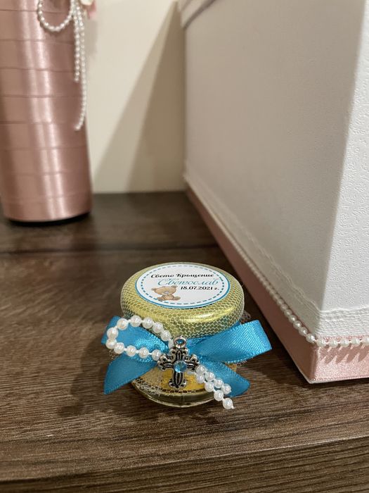 Покани и подаръчета за гости за абитуриентски бал, кръщене, сватба