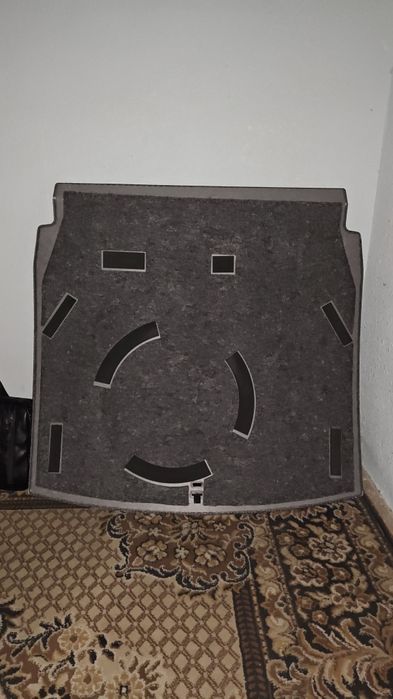 Новый заводской полик багажа от MONZA