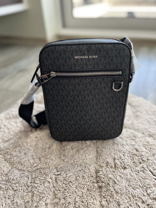 Оригинални чанти Michael Kors