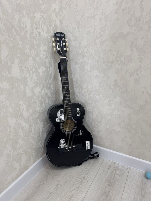 Продам гитару