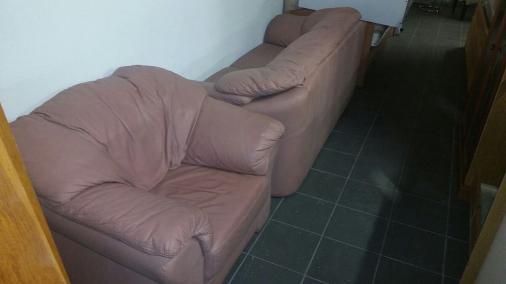 Продавам Италиански диван естествена кожа.ПРОМОЦИЯ!!!