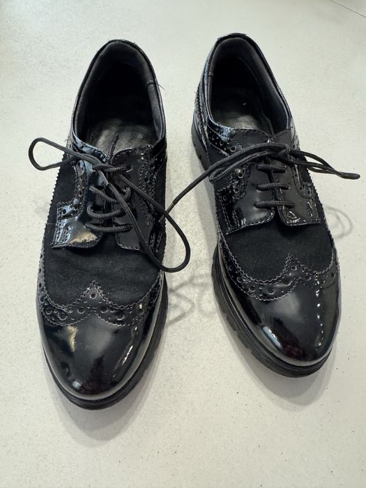 Лоуфъри лак и велур