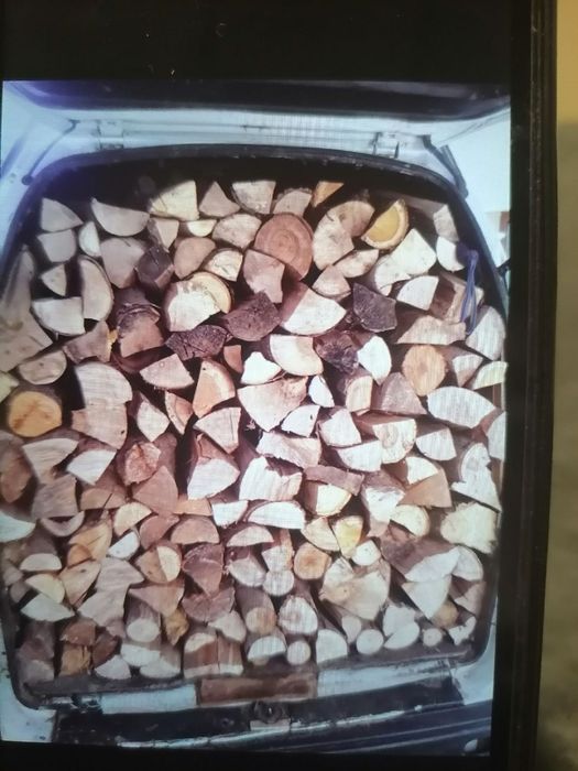 Утин сотилади дрова