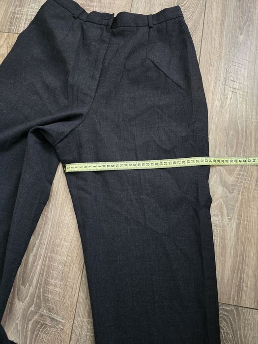 Pantaloni din lana