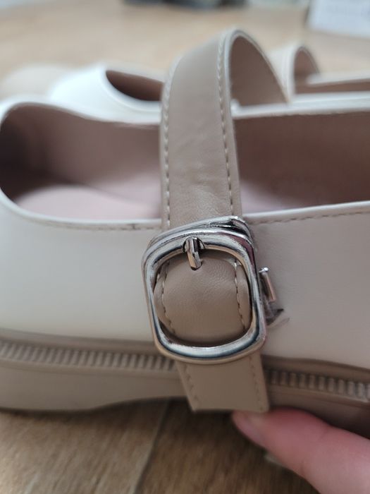 Туфли в стиле Mary Jane, с круглым носиком