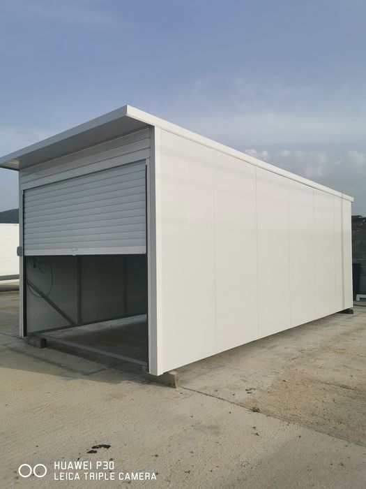 Произвежда гаражи от термопанели