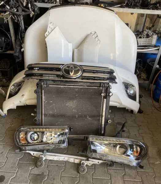 faruri toyota hilux 2020