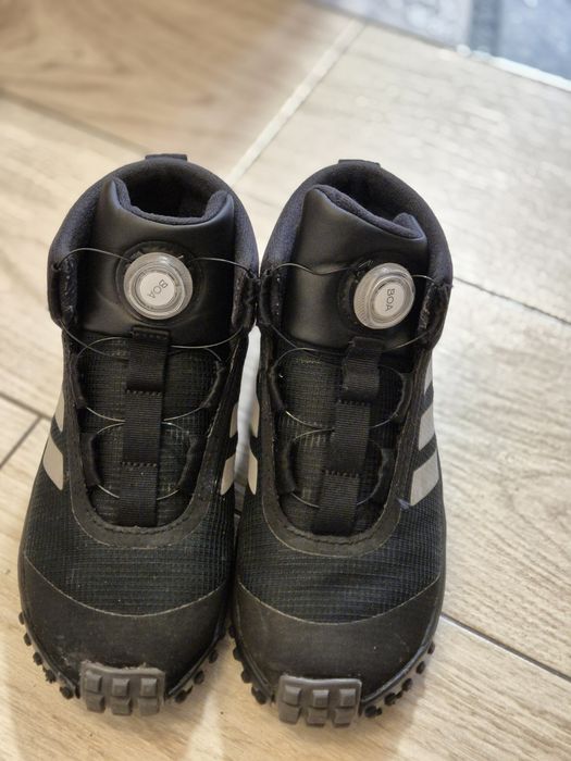 Ghete adidas sistem boa