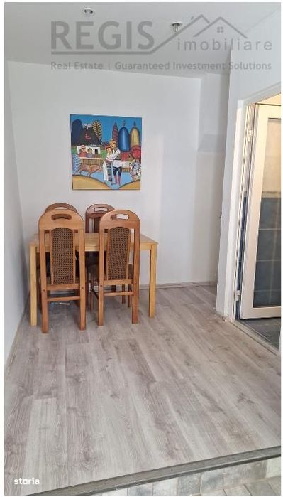 Garsoniera spatioasa si moderna cu pod  la casa Strada Lunga