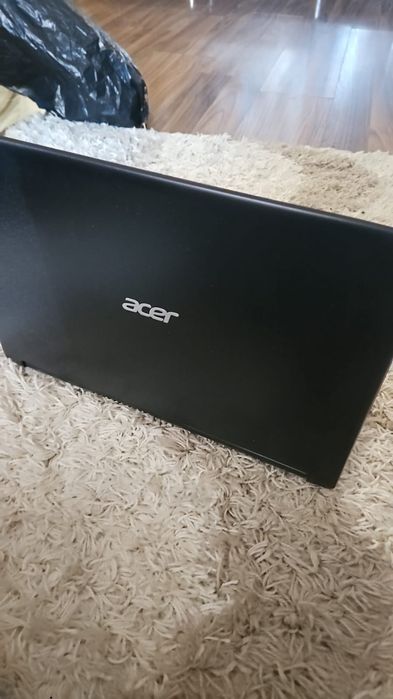 Продам Б/У ноутбук aser