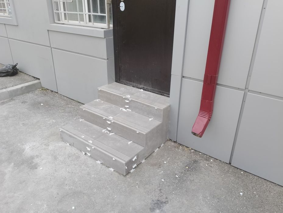 Раковина из керамогранита