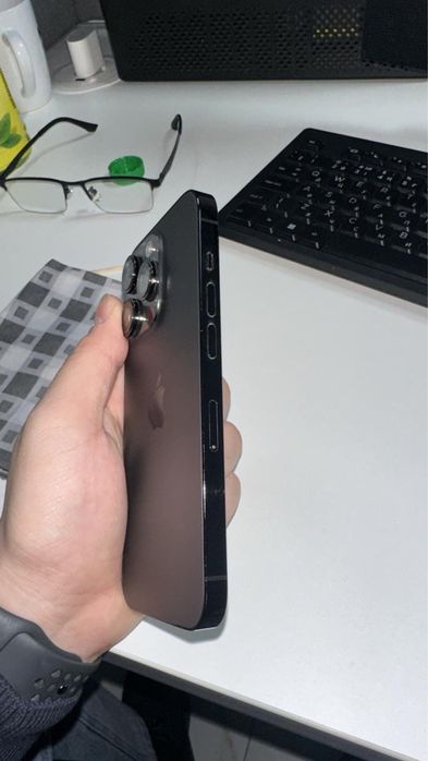 Продам айфон 14 про