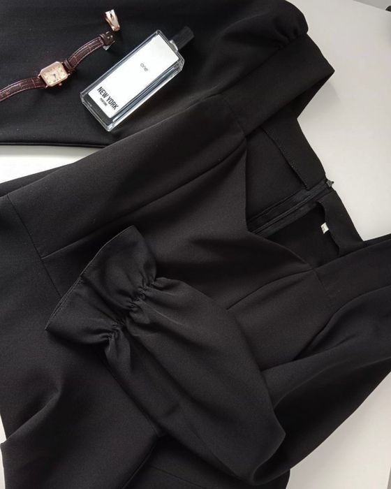 Чёрное платье 42–44 (XS–S)