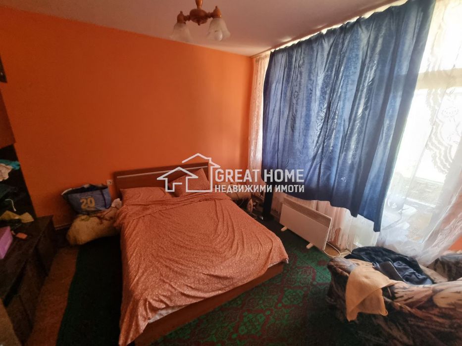 Дава се под наем Двустаен апартамент в Търговище, Център - 60 кв.м за 198.9 € - Снимка #2