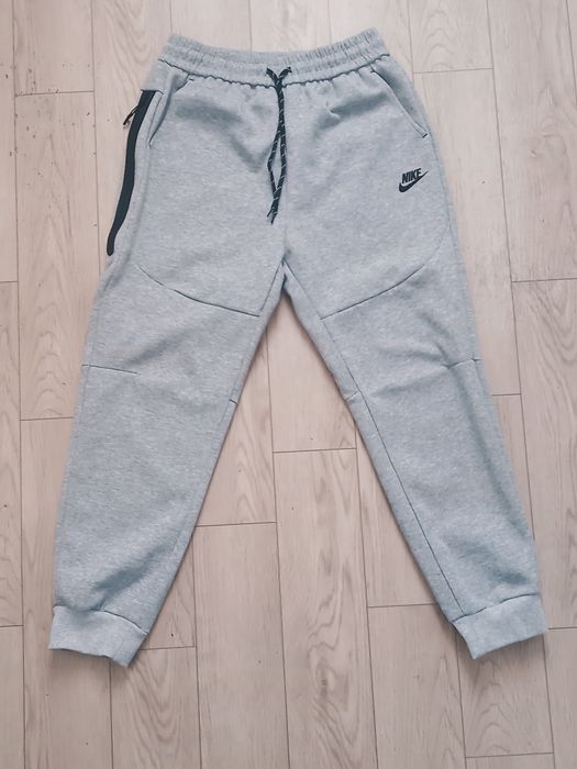 nike tech fleece