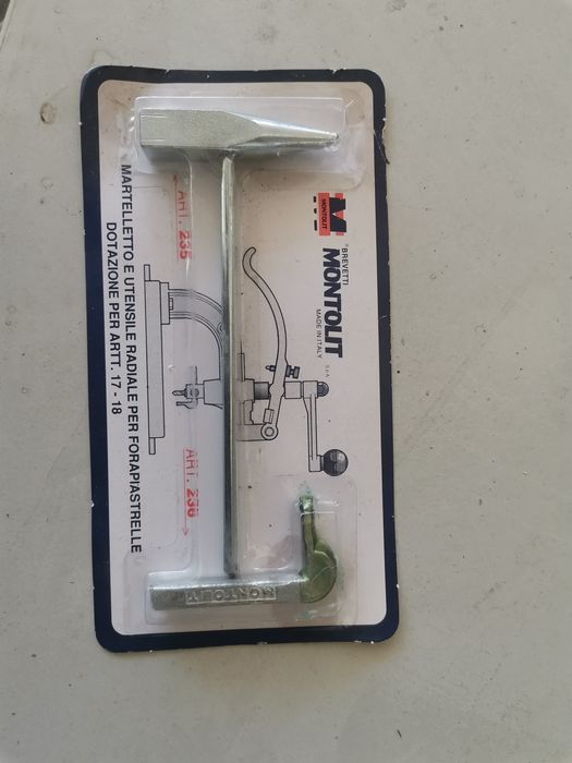 Ръчен инструмент за пробиване на плочки Montolit