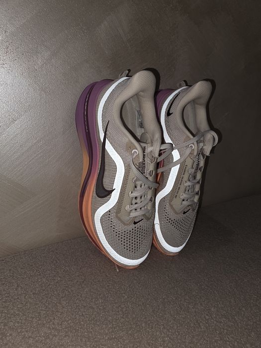 Дамски маратонки nike pegasus.