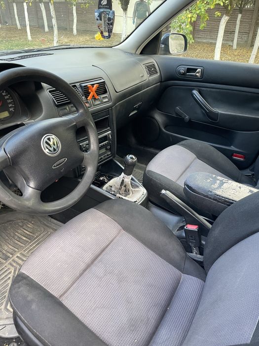 Vand golf 4 in stare buna