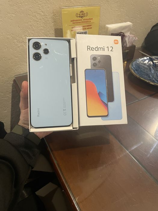 Продам телефон Redmi 12 256